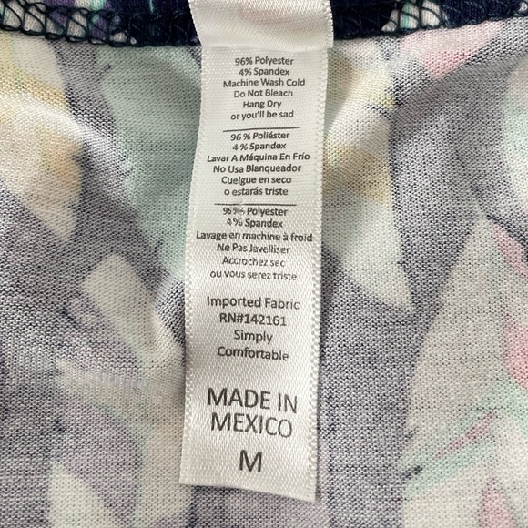 Lularoe Irma Feather Print Scoop Neck Hi-Lo Hem Short Sleeve T Shirt Size Medium - Picture 6 of 7